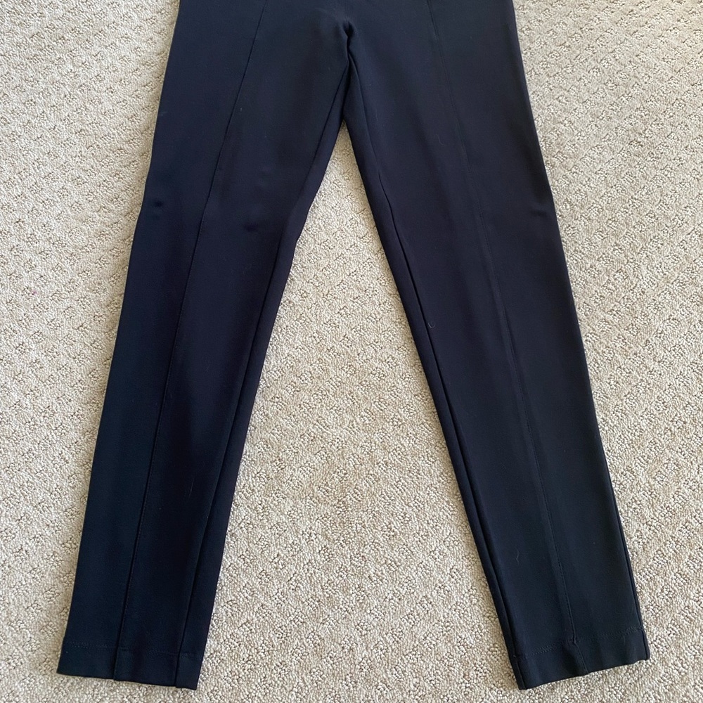 Betabrand tapered cropped pants